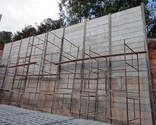 Fabricante de Cortina de Concreto